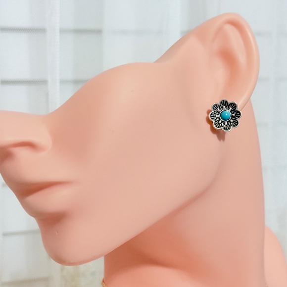 Silver Flower Earrings with Turquoise Center - Picture 3 of 7